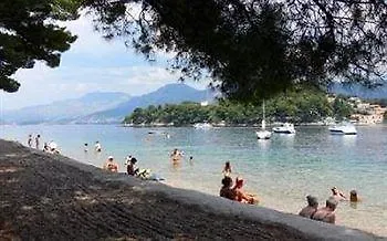 Royal Πανσιόν