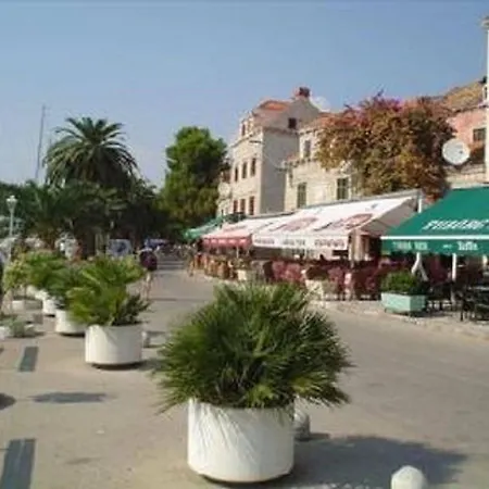 Πανσιόν Royal