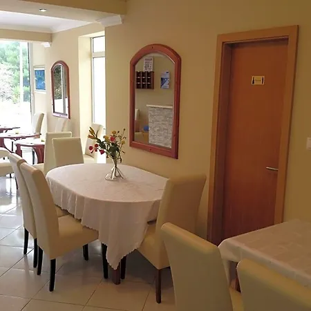 Gostinjska kuća Royal 3*