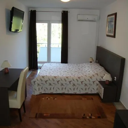 Gostinjska kuća Royal 3*
