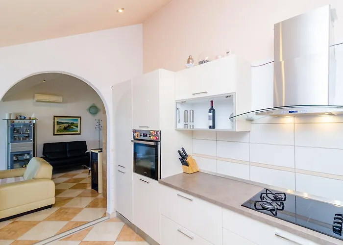 Guest house Royal 3*